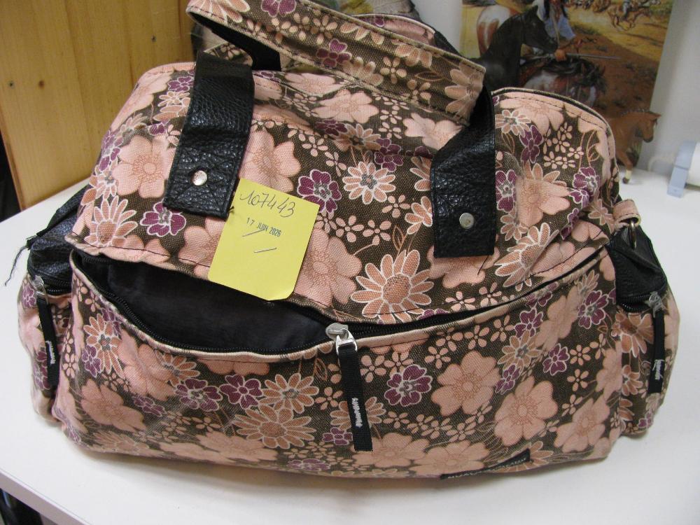 Sacs, valises : N° 2026003065 Trouvé(e) le : Wed Jun 17 00:00:00 CEST 2026