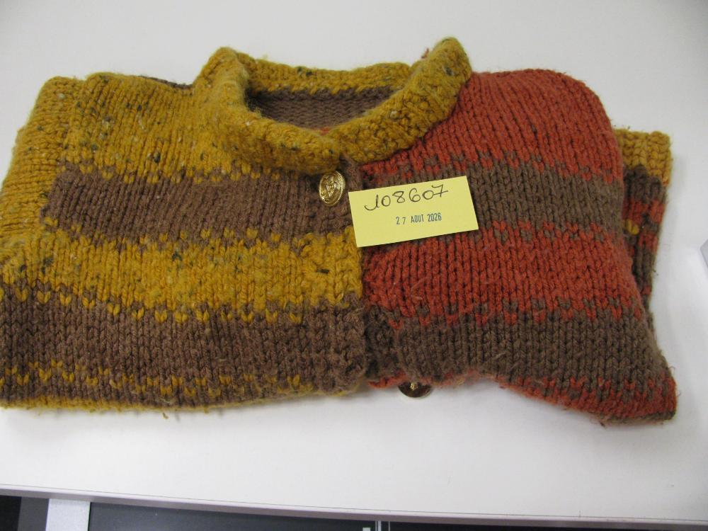 Vêtements, chaussures, accessoires : N° 2026004229 Trouvé(e) le : Thu Aug 27 00:00:00 CEST 2026